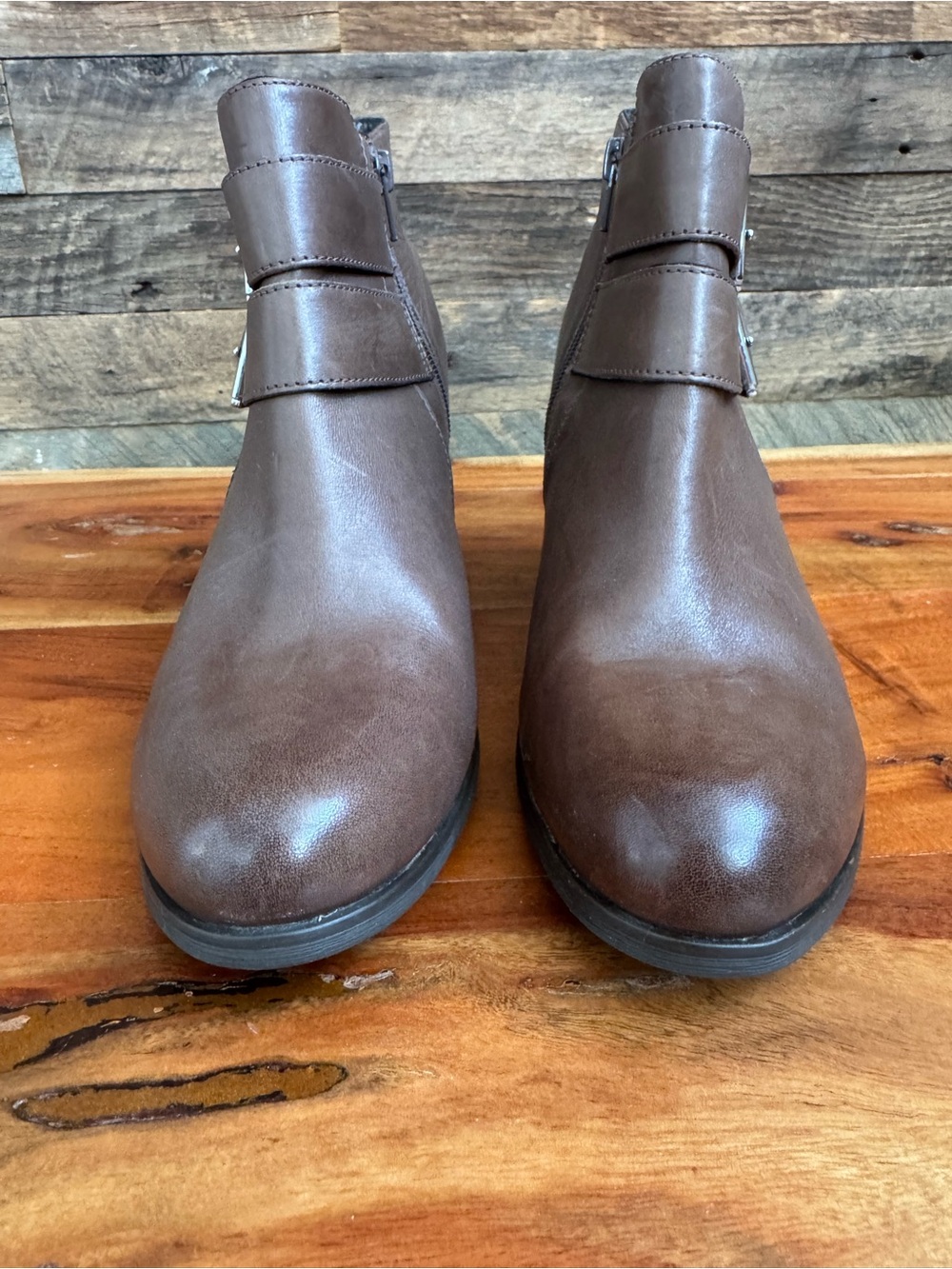 Clarks Artisan Palma Rena Brown Leather Double Buckle Booties 10M EUC